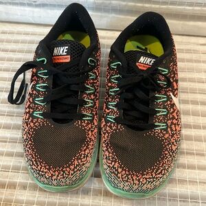 Nike Womens  size 6 running shoes